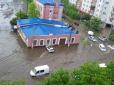 Шалена злива: Львів перетворився на Венецію (фото, відео)