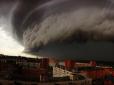 Гнів небес: На Москву знову насувається  ураган