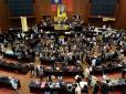 Майже як в Раді: У парламенті Тайваню влаштували грандіозну бійку (відео)