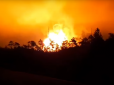 Вогненний стовп: На Уралі стався вибух на магістральному газопроводі (відео)