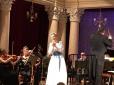 При повному аншлагу у Національній філармонії пройшов концерт Марії Максакової (відео)