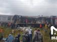 У Росії зіткнулись вантажівка та потяг, опубліковані моторошні фото та відео