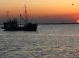 Шукають десятки рятувальників: У Росії безслідно зникло судно з українцями на борту