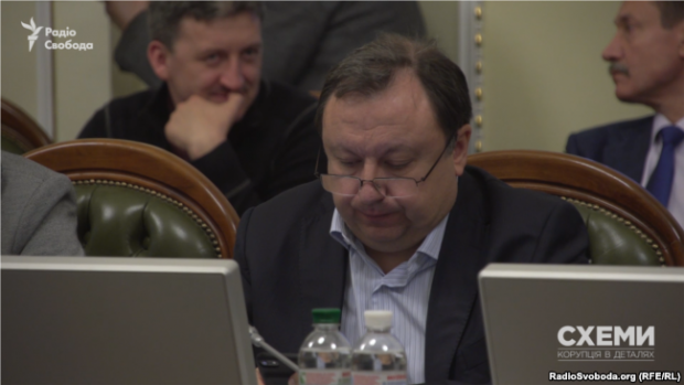 Микола Княжицький каже, що в законі таки є моменти, що не до кінця відповідають Конституції