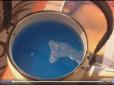 З кранів тернополян тече кольорова вода (відео)