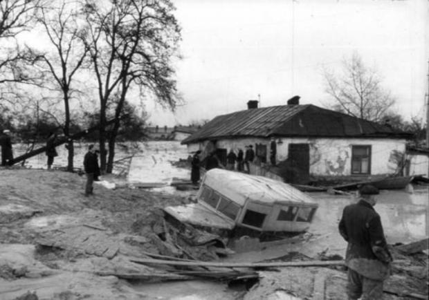 Затопленные кварталы Куренёвки
