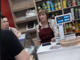 У Харкові продавщиця кіоску метнула ножем у купувальницю, котра повернула їй з решти переплачені гроші (відео)