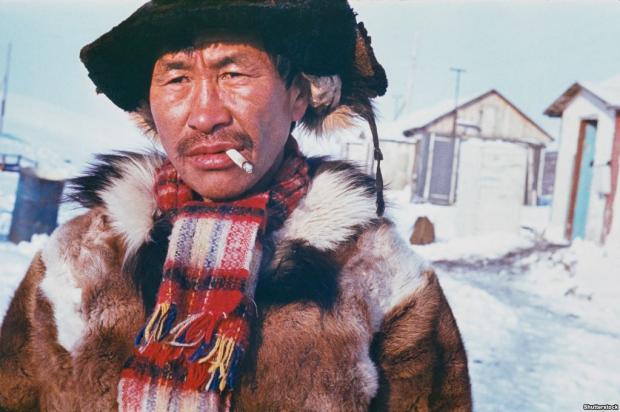 Фото зроблене на Чукотському півострові часів СРСР 1985 року. Портрет корінного жителя Чукотки