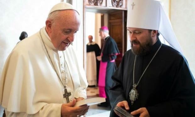 Папа Римським Франциск і митрополит РПЦ Іларіон