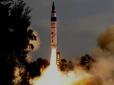 У Південній Азії стає гарячіше: Індія успішно випробувала модернізовану ракету, здатну нести ядерний заряд