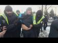 Затриманого сьогодні помічника Надії Савченко відпустили