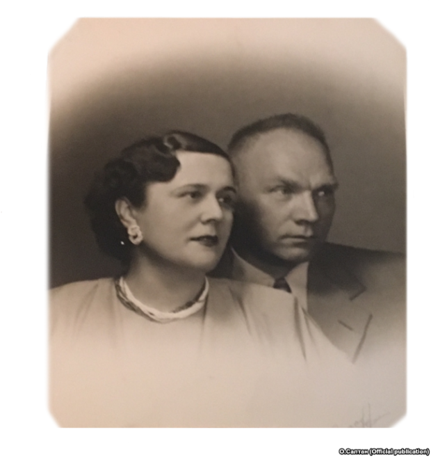 Тимофій Сосновий разом із дружиною Єлизаветою. Фото початку 1950-х років.