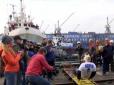 Тягнизуб, або Український Геракл: Львів'янин зубами протягнув 614-тонний корабель (фото)