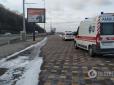 Моторошна смерть: У Києві біля станції метро виявили тіло дівчини (фото)