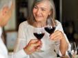 Доведено користь вина при діабеті та інсульті, але не у кожному віці: Склянка на ніч корисна тільки для літніх людей