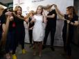 Натуральна блондинка: Юна киянка, яка ніколи не стриглася, встановила рекорд України (фото)