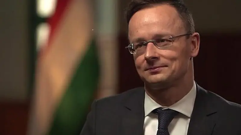 Злякався? Сійярто, який працював на росіян, зник з публічного простору після поразки Орбана