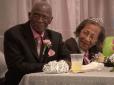 До абсолютного рекорду залишилось 18 років: 103-річний американець і його 100-річна дружина відсвяткували 82-річчя з дня весілля (фото)
