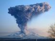 Стан критичний: Вчені напророкували потужне виверження вулкана в Росії
