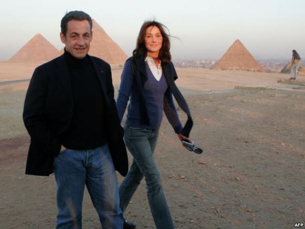 Тодішній президент Франції Ніколя Саркозі і Карла Бруні
