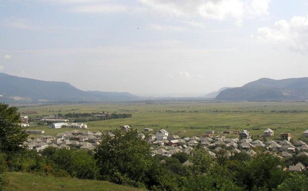 Вид на село Велика Копаня