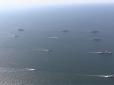 Дивись, Москво! У Чорному морі вишикувалась ескадра військових кораблів України та НАТО