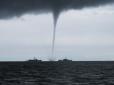 Потужний торнадо пронісся над Чорним морем (відео)