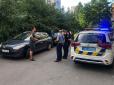 Били по голові: У Києві нахабно зі стріляниною у бізнесмена відібрали авто