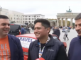 Німці впадали в ступор від вигляду авто: Українці на саморобному електрокарі добралися до Берліну (відео)