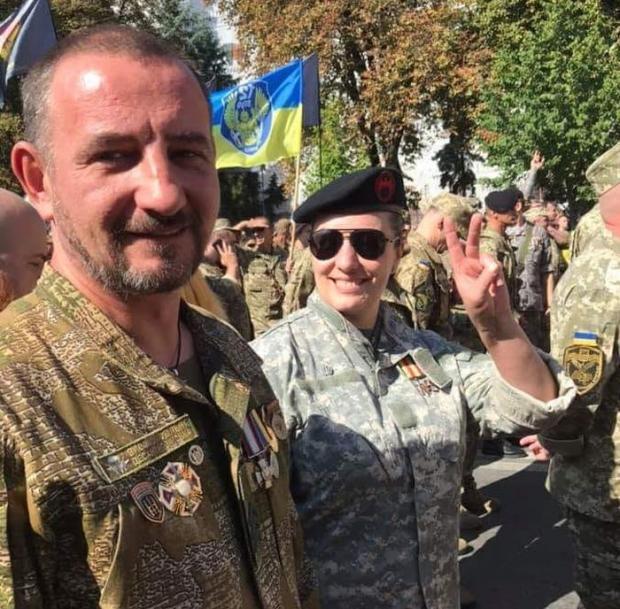 Влад Грищенко (боєць "ПС", а потім 95-ої аеромобільної бригади ЗСУ) та його дружина Інна Грищенко (також була в складі ДУК "Правий сектор")