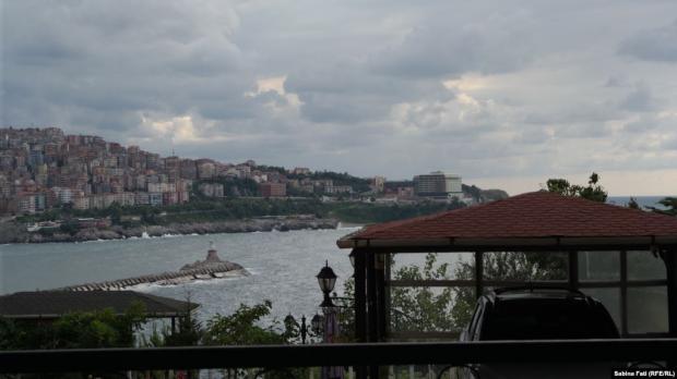 Турецьке портове місто Зонгулдак, куди нібито мав би «ходити пором із Криму»