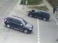 На Київщині водій збив чоловіка і втік з місця ДТП (відео)