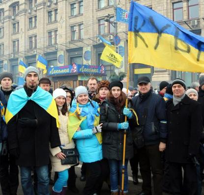 «Почти все время я провел на Евромайдане до самой его победы», — говорит Виталий Кузьменко (второй слева)