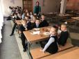 У Києві в розпалі аукціони зі шкільного харчування: Чим годують і як труять дітей у столичних школах