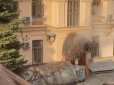 Почалася евакуація: У Києві спалахнула пожежа в Міністерстві культури (фото, відео)