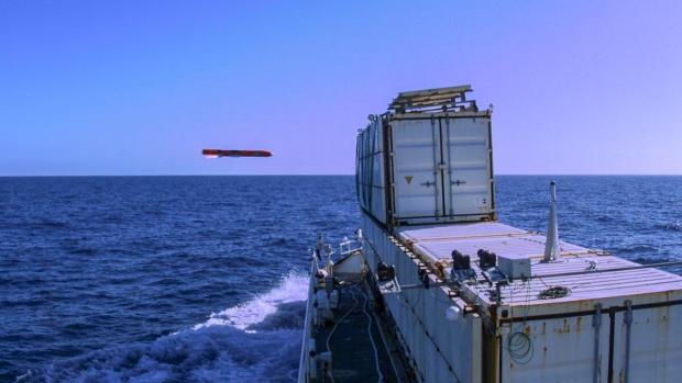 Протикорабельна ракета Sea Venom влучає у ціль в ході випробувань