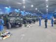 Навіть водні перешкоди долають: В Україні випустили партію нових бойових машин (фото)