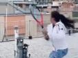 Карантин: Італійські тенісистки зіграли партію на дахах будинків (відео)