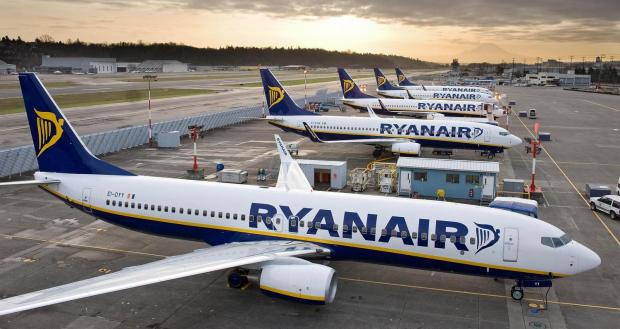 Средний возраст самолетов компании Ryanair - 5 лет