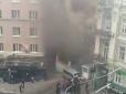 Біля офісу кума Ху*ла у центрі Києва стався вибух, - журналіст (відео)