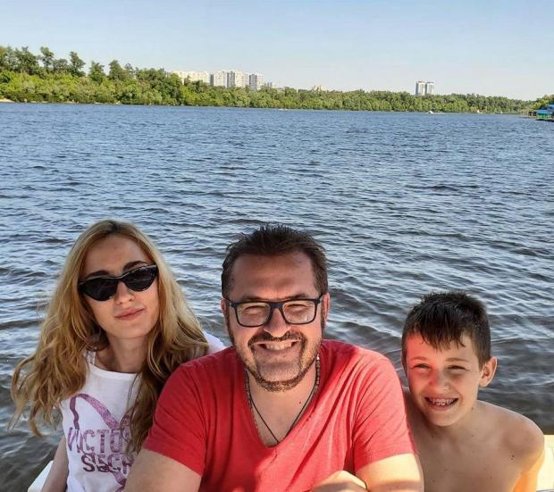 Олександр Пономарьов з дочкою та сином