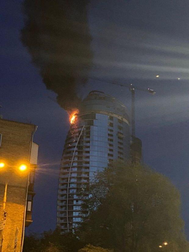 пожежа в Taryan Towers