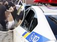 Коронавірус, коронавірус..: В Одесі хлопці влаштували бійку з поліцією через маску (відео)