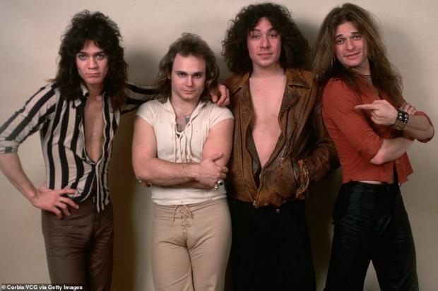 Группа Van Halen в 1978 году - Эдди Ван Хален, Майкл Энтони, Алекс Ван Хален, Дэвид Ли Рот