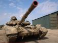 Азербайджан захопив у Нагірному Карабасі цілий ангар з танками (відео)