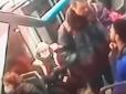 Скрепи високодуховні: У Росії кондуктор трамвая відкрив стрілянину по пасажиру без квитка (відео)