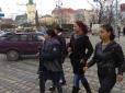 У Львові після невдалої спроби пограбування циган помахав геніталіями автобусу