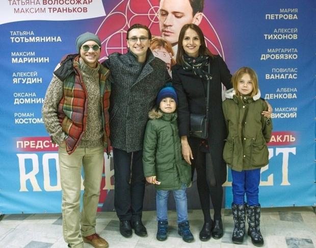 Сергій Безруков із позашлюбними дітьми.