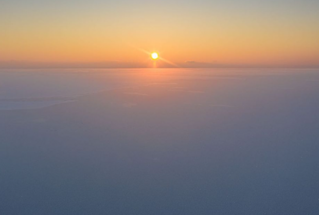 Захід сонця над Київським морем