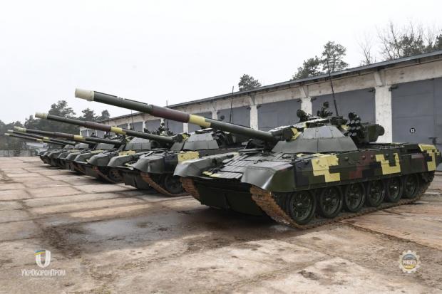 Остання партія з 6 танків Т-72АМТ передана ДП "Київський бронетанковий завод" ЗСУ у березні 2020 року